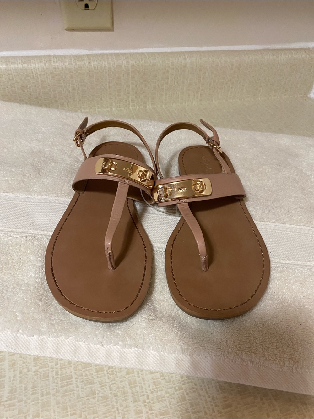 Coach Women's Brown and Nude T-Strap Sandals with Gold Hardware